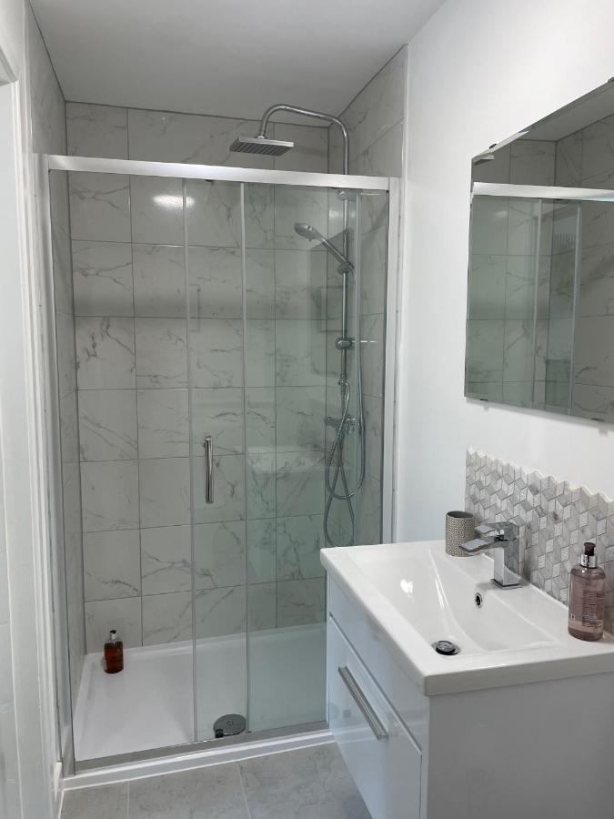 Central, Modern Apartment 伯恩茅斯 外观 照片