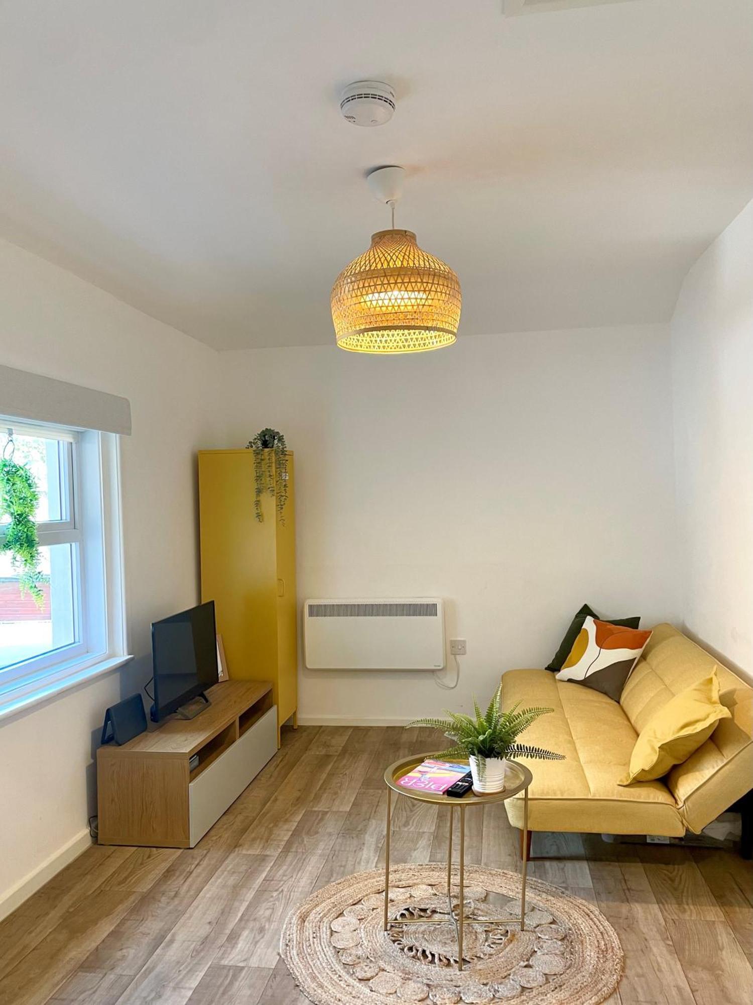 Central, Modern Apartment 伯恩茅斯 外观 照片