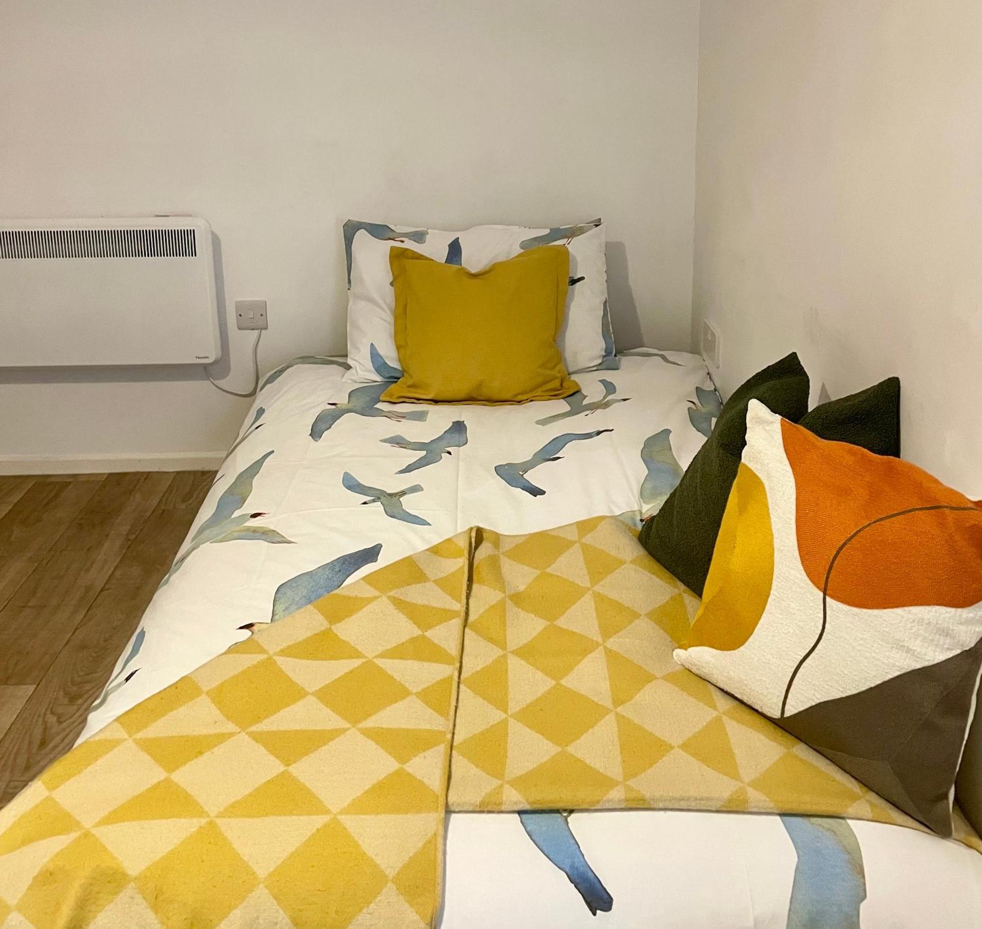 Central, Modern Apartment 伯恩茅斯 外观 照片